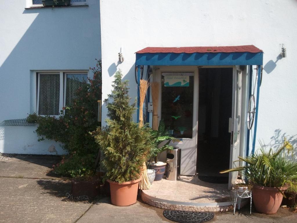 Hotel Gasthof Blaues Haus Bastorf Exterior foto