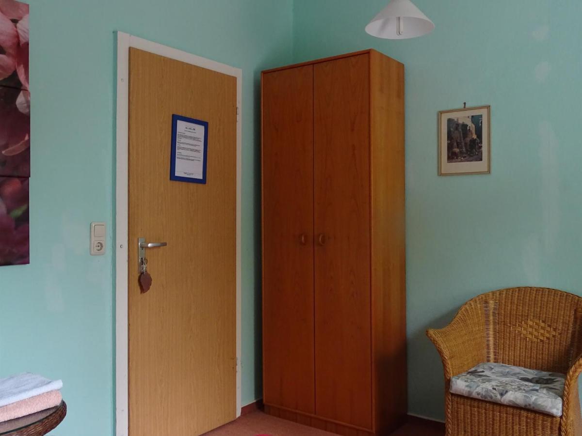 Hotel Gasthof Blaues Haus Bastorf Zimmer foto