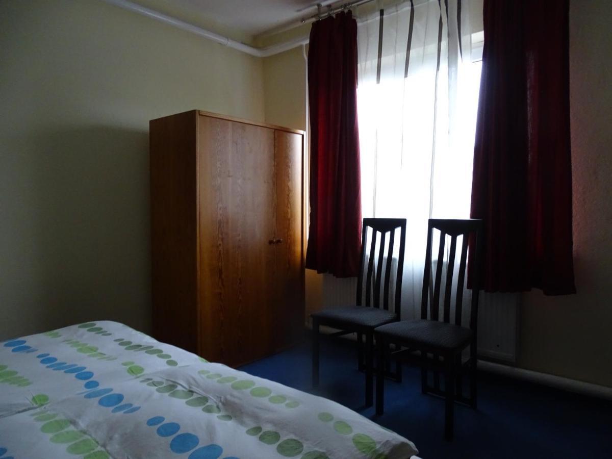 Hotel Gasthof Blaues Haus Bastorf Zimmer foto